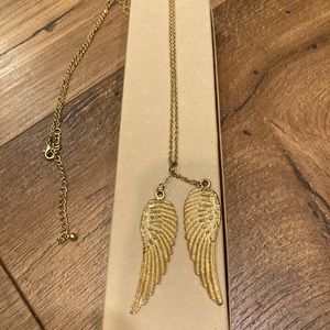 Long wings necklace